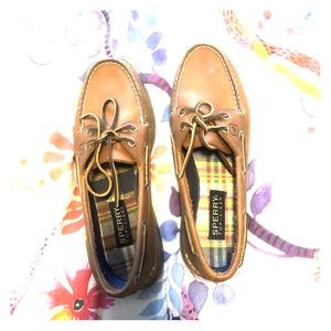 sperry topsiders